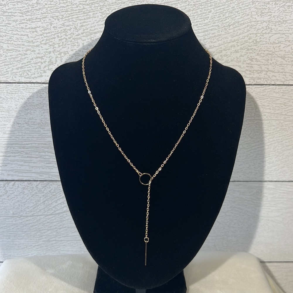 Beautiful Circle and Stick Pendant Adjustable necklace - Silver